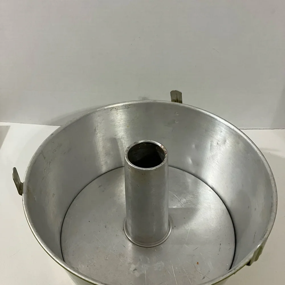 Vintage Mirro Aluminum Angel Food Cake Pan Green with Original Sticker